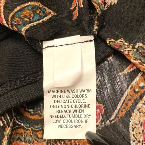 Ophelia Roe Black Red Green Floral Smocked Balloon Sleeve Ruffled Hem Top SZ 3X - Picture 15 of 15